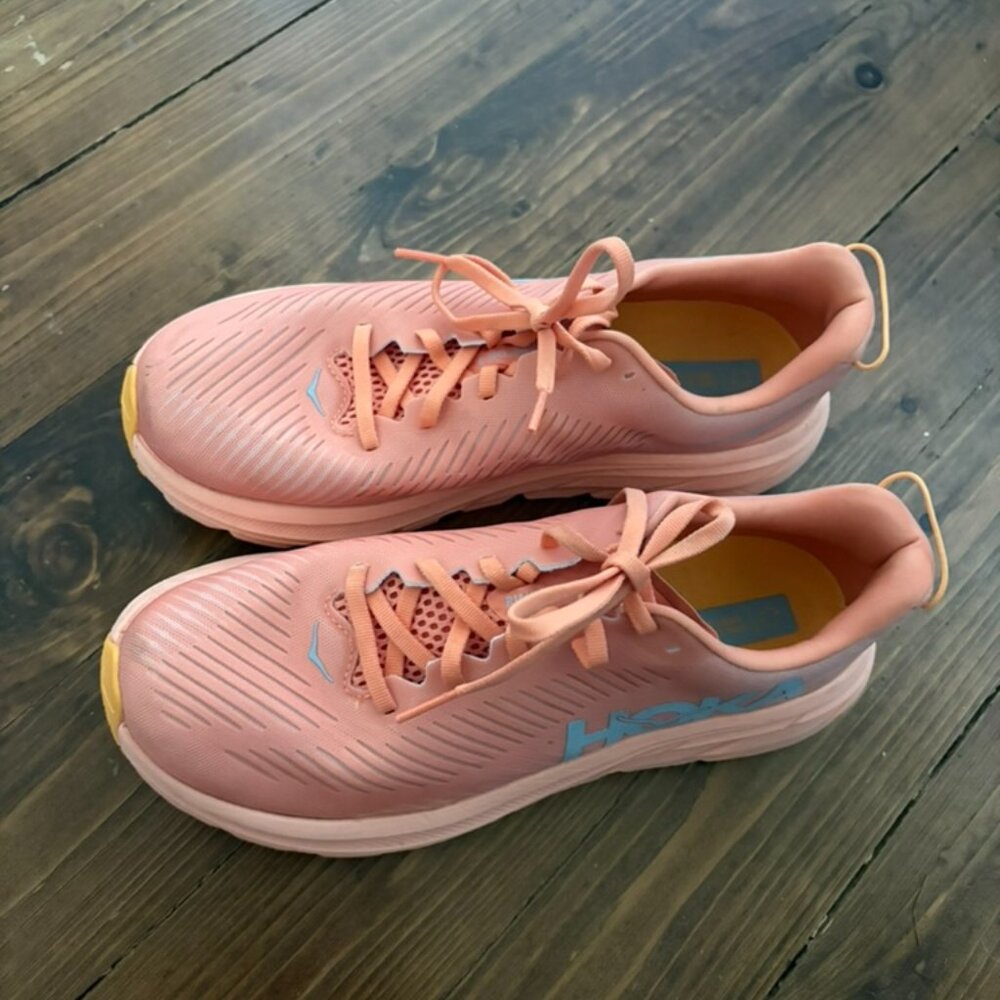 Womens Hoka Rincon 3 in Pink, size 9